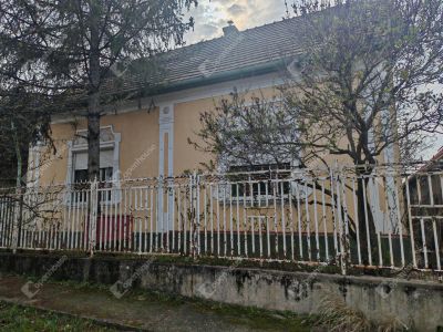 Eladó családi ház Gyömrő
