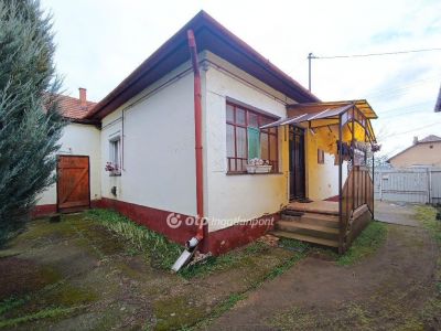 Eladó családi ház Demecser