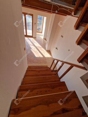 Eladó családi ház Dunakeszi