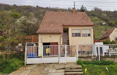 Eladó családi ház Pécs