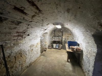 Eladó családi ház Pécs