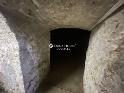 Eladó családi ház Pécs