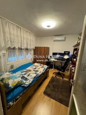 Eladó családi ház Pécs