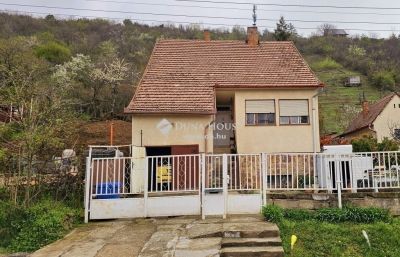 Eladó családi ház Pécs