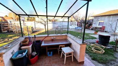Eladó családi ház Budapest