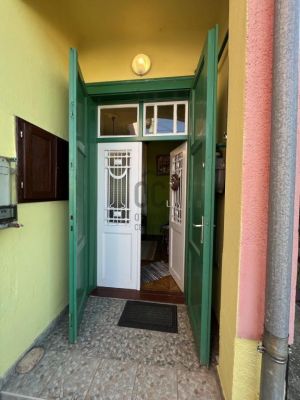 Eladó családi ház Budapest
