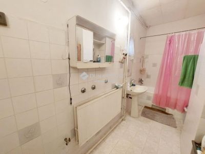 Eladó családi ház Fót