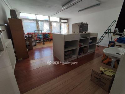 Eladó családi ház Szeged