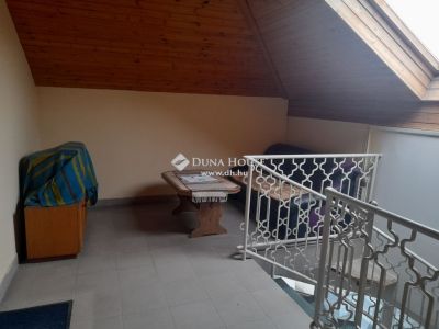 Kiadó utcai bejáratú üzlethelység Gödöllő