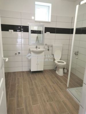 Eladó családi ház Esztergom