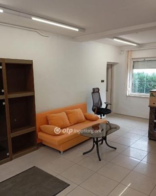 Eladó családi ház Pécs