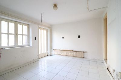 Eladó családi ház Budapest