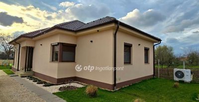 Eladó családi ház Hajdúböszörmény