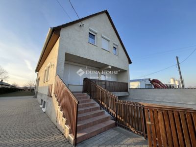 Kiadó családi ház Dunaszentgyörgy