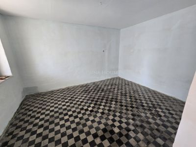 Eladó családi ház Nagykarácsony