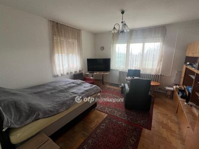 Eladó családi ház Tápiószele
