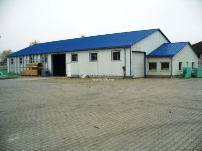 Eladó raktár Siófok
