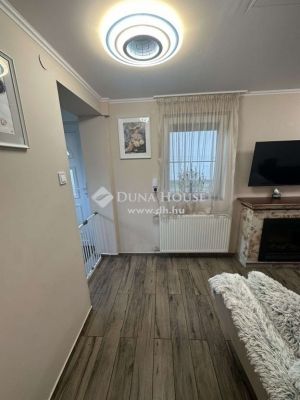 Eladó családi ház Budapest