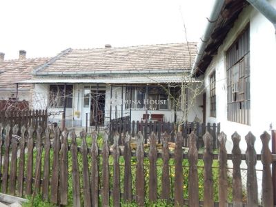 Eladó családi ház Enying