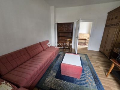 Eladó házrész Pécs