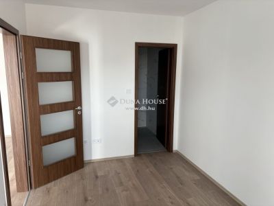 Eladó lakás Esztergom