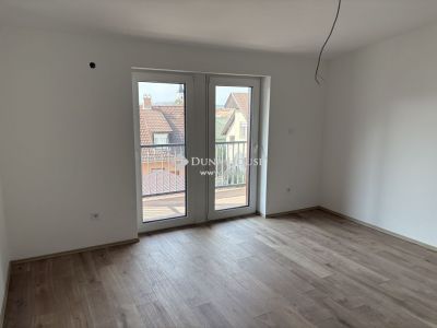 Eladó lakás Esztergom