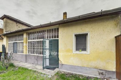 Eladó családi ház Mezőkövesd