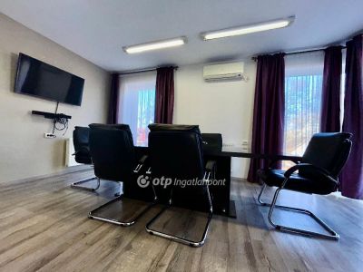 Eladó családi ház Debrecen