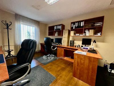 Eladó családi ház Debrecen