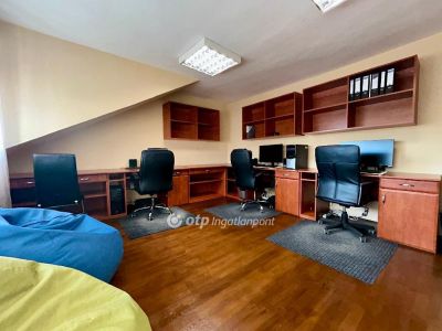 Eladó családi ház Debrecen