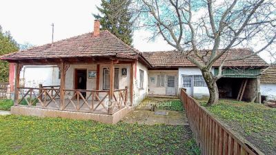 Eladó családi ház Jászfényszaru