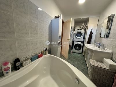 Eladó családi ház Budapest