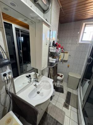 Eladó családi ház Poroszló