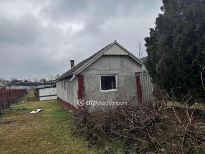 Eladó családi ház Hajdúsámson