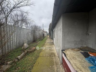 Eladó családi ház Hajdúsámson