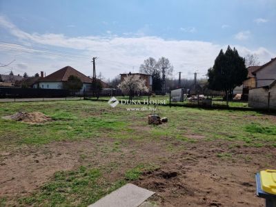 Eladó lakóövezeti telek Monor