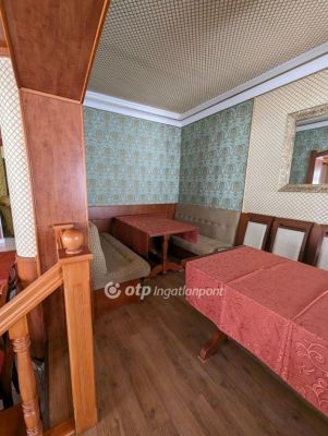 Eladó nyaraló Tiszacsege