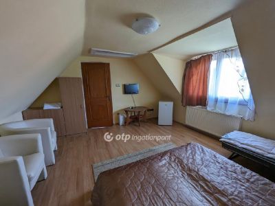 Eladó nyaraló Tiszacsege