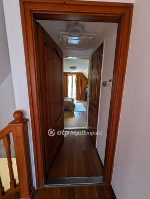 Eladó nyaraló Tiszacsege