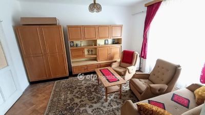 Eladó családi ház Jászfényszaru