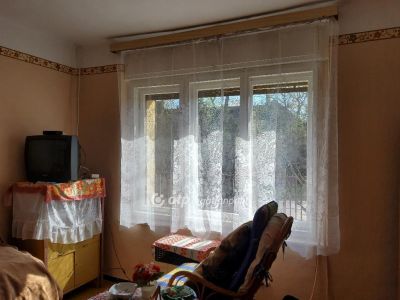 Eladó családi ház Tóalmás