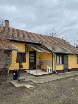 Eladó családi ház Kocsér