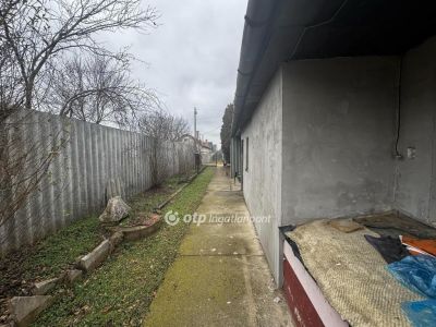 Eladó családi ház Hajdúsámson