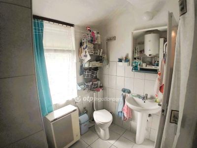 Eladó családi ház Zsámbok