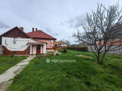 Eladó családi ház Túrkeve
