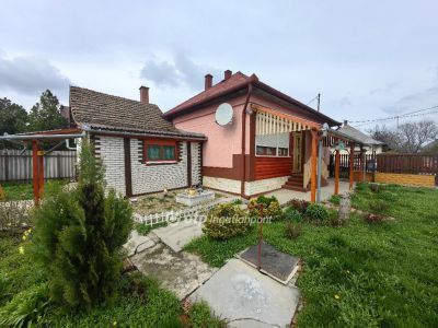 Eladó családi ház Túrkeve