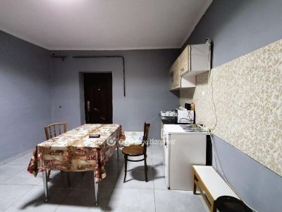 Eladó családi ház Szolnok