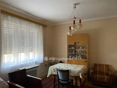Eladó családi ház Adács