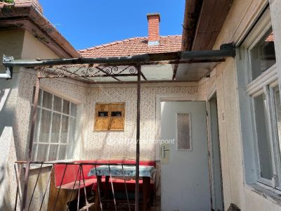 Eladó családi ház Adács