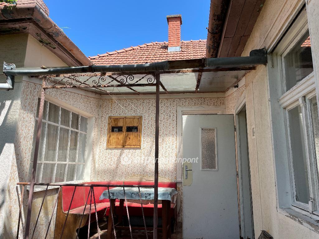 Eladó családi ház Adács